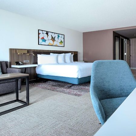 Hilton Garden Inn Newport News Extérieur photo