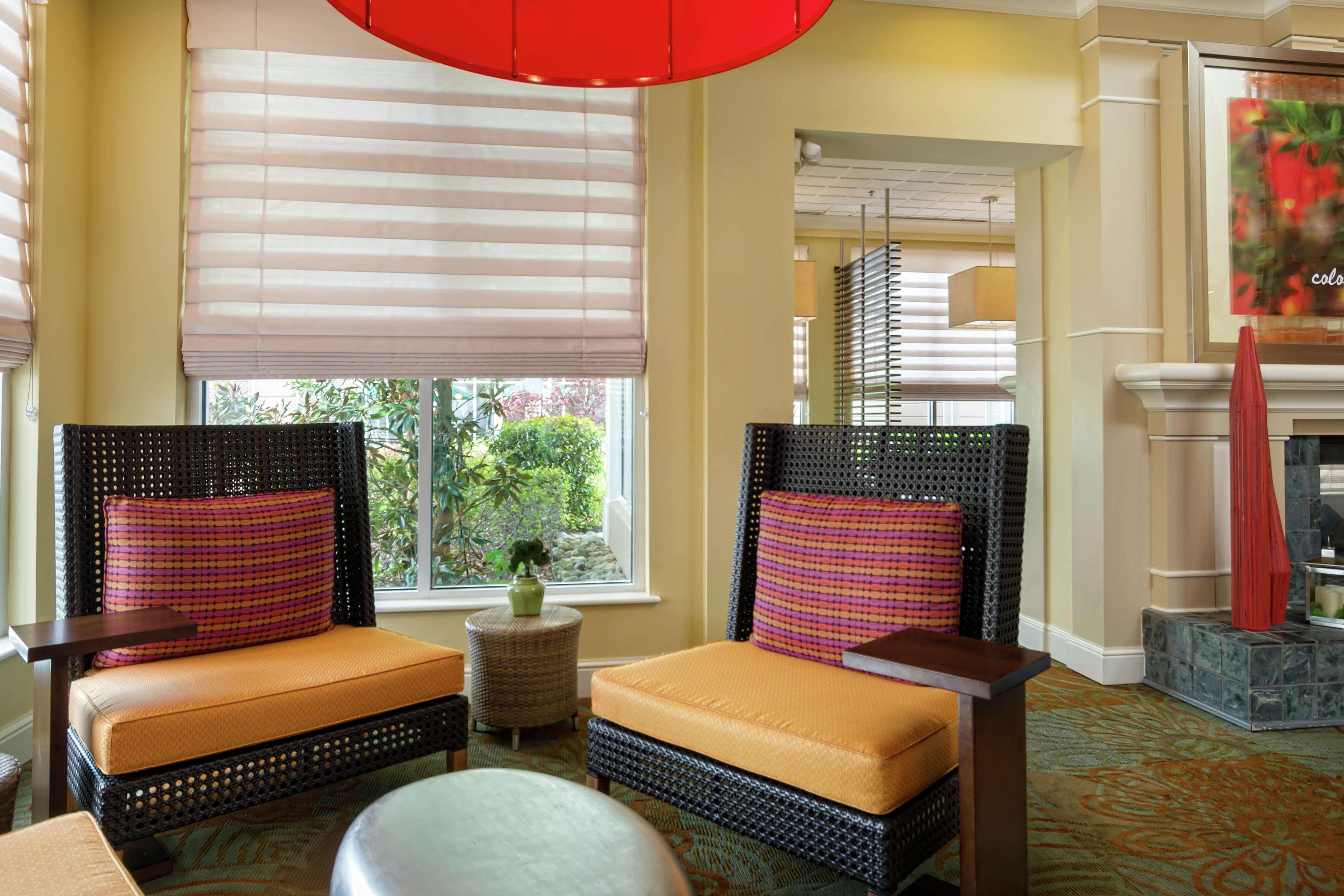 Hilton Garden Inn Newport News Extérieur photo