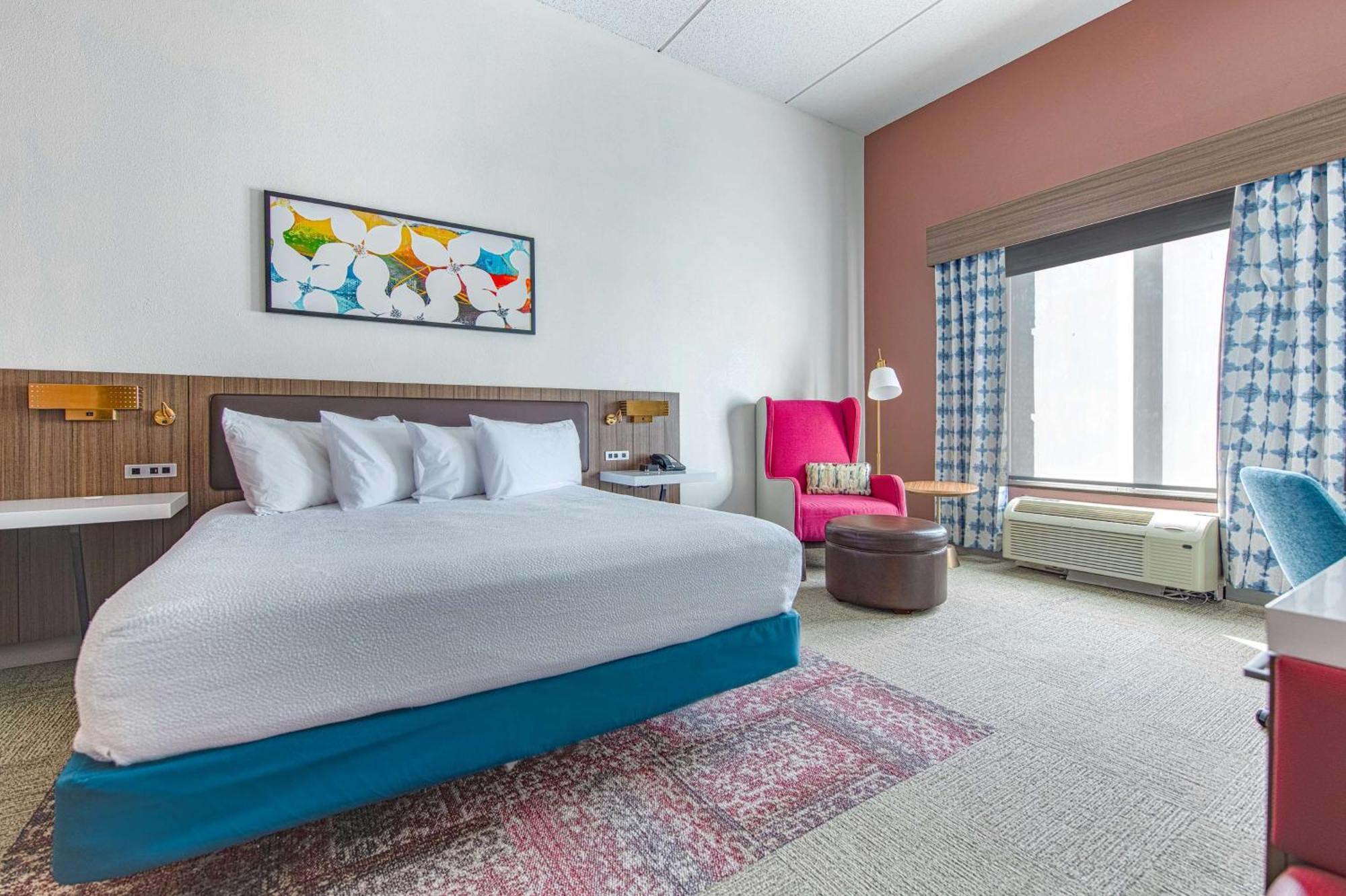 Hilton Garden Inn Newport News Extérieur photo